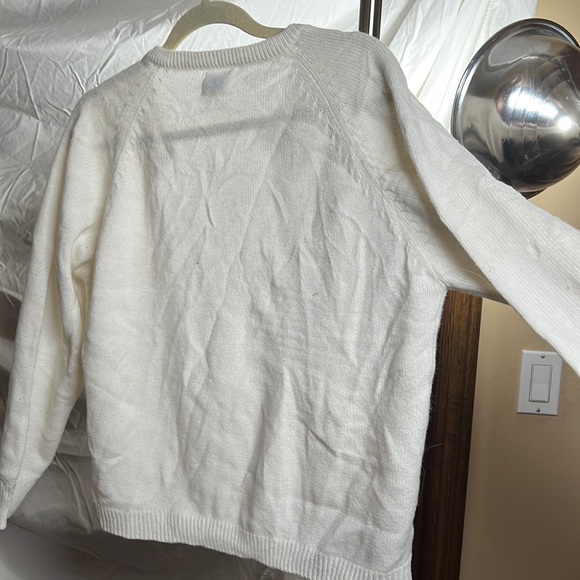 Vintage White Cardigan - Picture 2 of 3